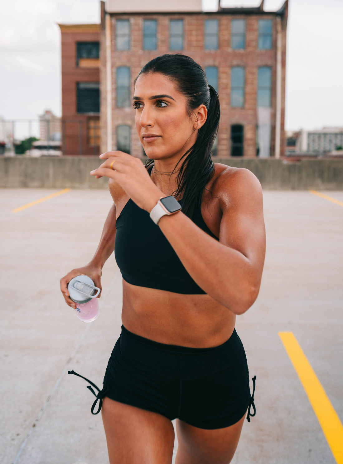 Why It Makes Sense to Wear a Sports Bra: Comfort, Support, and Performance